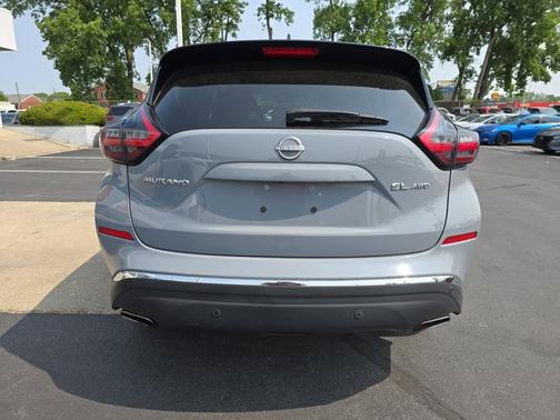 2023 Nissan Murano SL