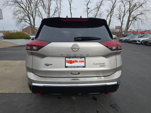 2025 Nissan Rogue Platinum