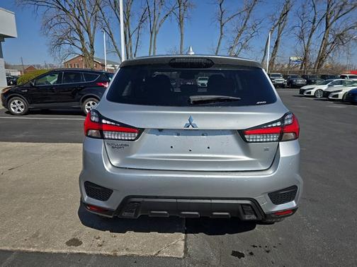 2023 Mitsubishi Outlander Sport ES