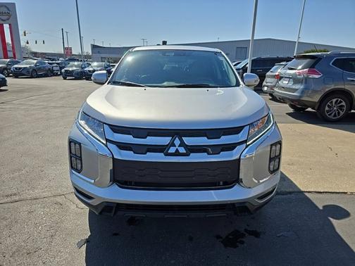 2023 Mitsubishi Outlander Sport ES