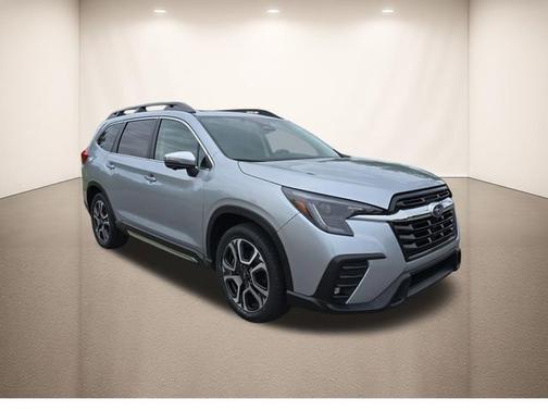 Ice Silver Metallic 2023 Subaru Ascent Limited