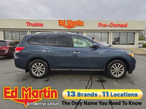 2015 Nissan Pathfinder SV
