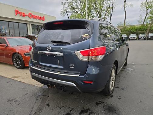 2015 Nissan Pathfinder SV