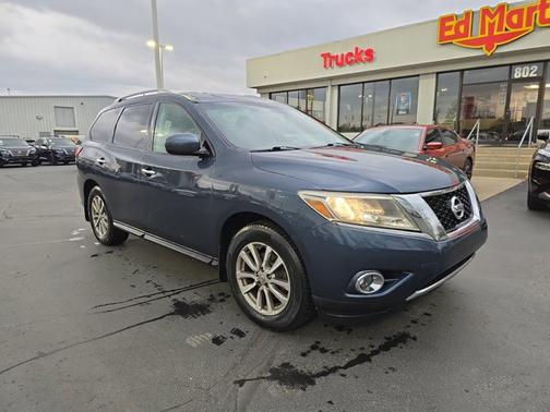 2015 Nissan Pathfinder SV
