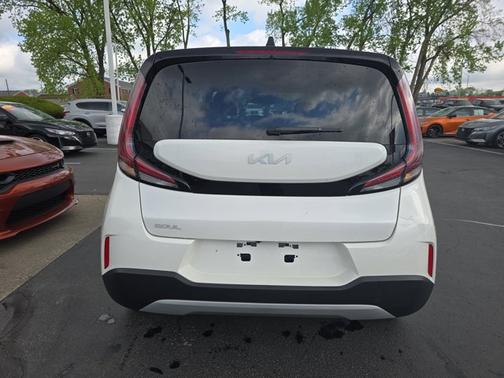2024 Kia Soul LX