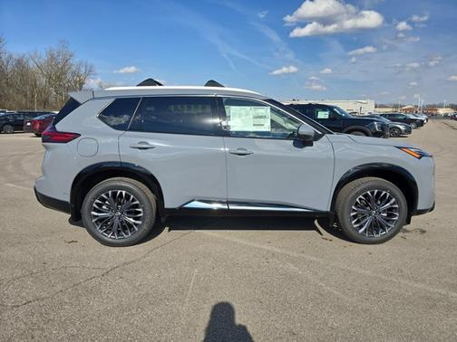 2025 Nissan Rogue Platinum