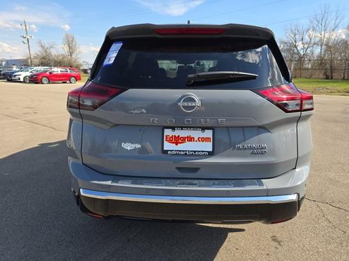 2025 Nissan Rogue Platinum