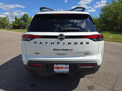 2025 Nissan Pathfinder Rock Creek