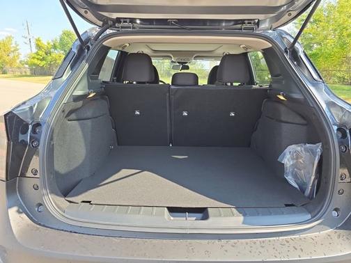 Gun Metallic 2026 Nissan Kicks SV