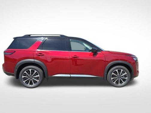 Scarlet Ember Tintcoat/Super Black 2026 Nissan Pathfinder Platinum