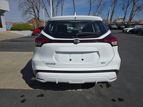 2024 Nissan Kicks SV