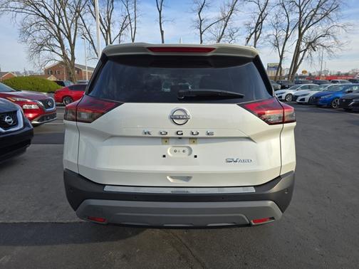 2022 Nissan Rogue SV