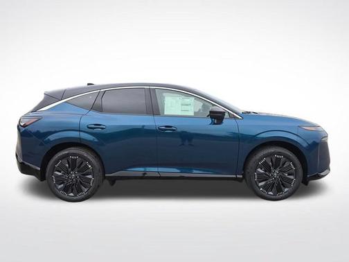 Aurora Blue Pearl Metallic/Super Black 2027 Nissan Murano Platinum