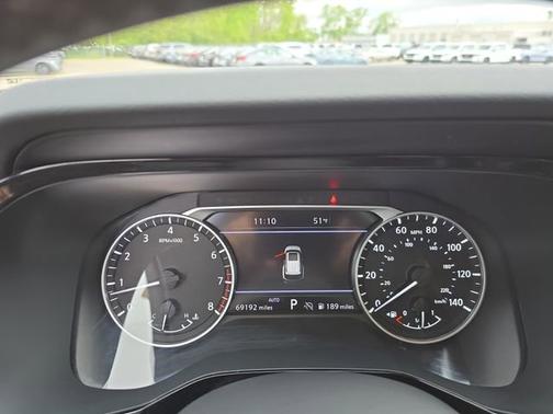 Solid Gray/Super Black 2022 Nissan Pathfinder SL