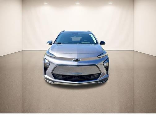 Gray Ghost Metallic 2023 Chevrolet Bolt EUV LT