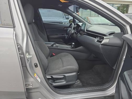 2018 Toyota C-HR XLE Premium
