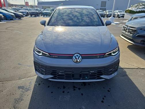 2025 Volkswagen Golf GTI Autobahn