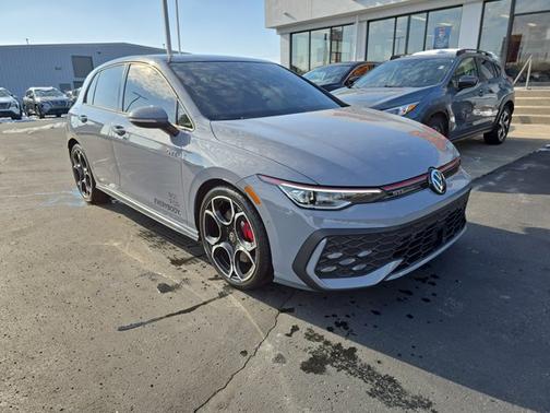 2025 Volkswagen Golf GTI Autobahn