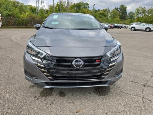 2025 Nissan Versa SR