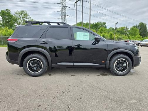 2025 Nissan Pathfinder Rock Creek