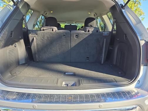 2017 Nissan Pathfinder SV