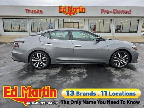 2023 Nissan Maxima SV