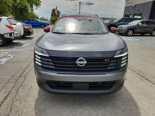 2025 Nissan Kicks SR