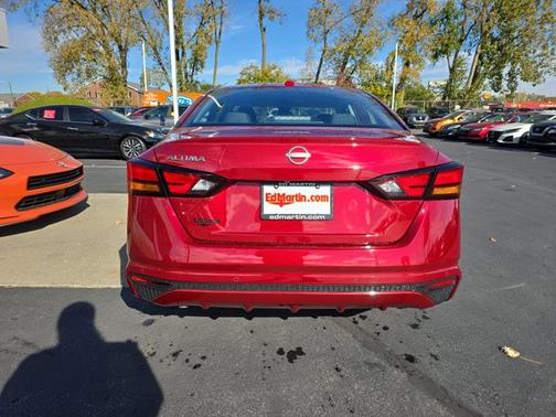 2025 Nissan Altima SV