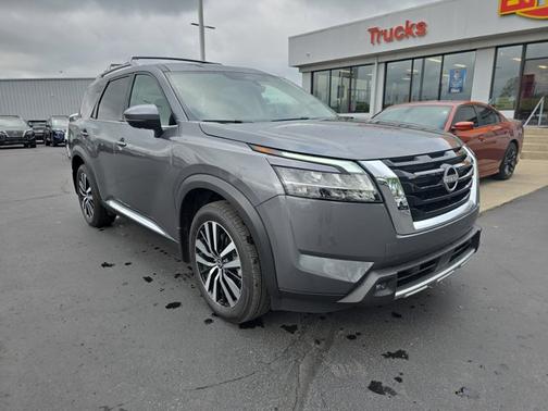 2024 Nissan Pathfinder Platinum