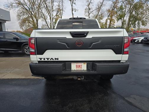 2024 Nissan Titan PRO-4X