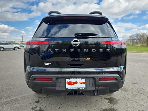 2025 Nissan Pathfinder Rock Creek