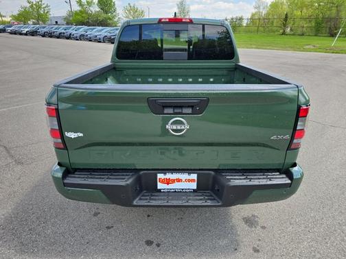 2025 Nissan Frontier SV