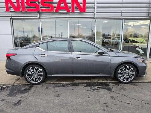 2025 Nissan Altima SL