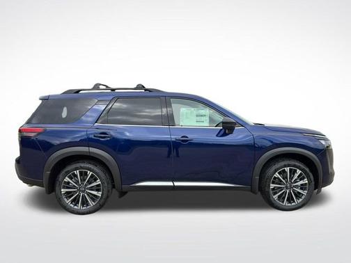 Deep Ocean Blue Pearl 2026 Nissan Pathfinder Platinum