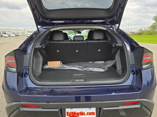 Deep Ocean Blue Pearl 2026 Nissan Leaf SV+