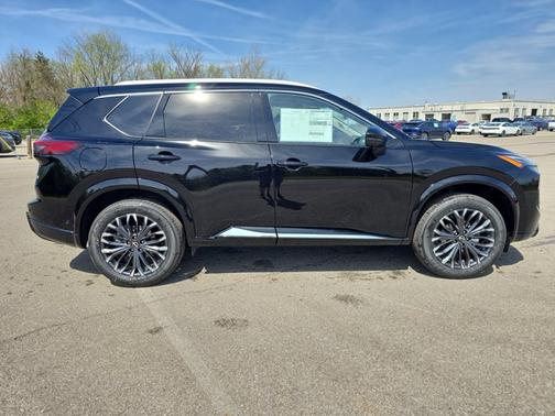 2025 Nissan Rogue Platinum