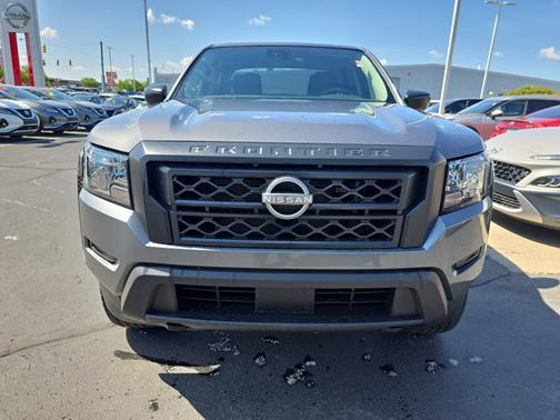 2022 Nissan Frontier S