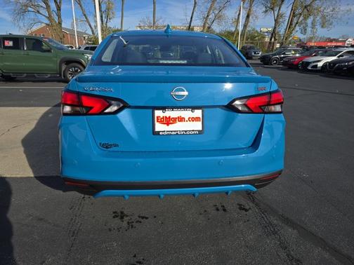2025 Nissan Versa SR