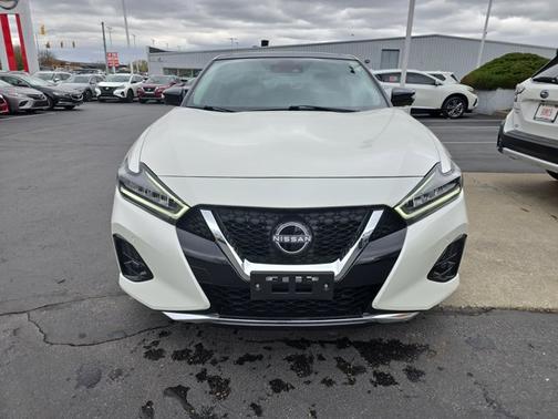 2023 Nissan Maxima Platinum