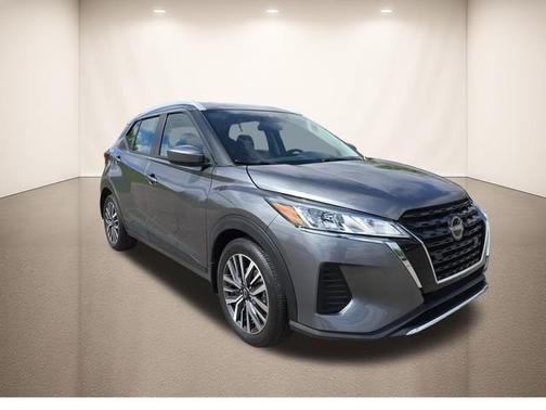 Gun Metallic 2024 Nissan Kicks SV