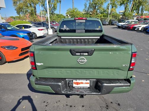 2023 Nissan Frontier SV