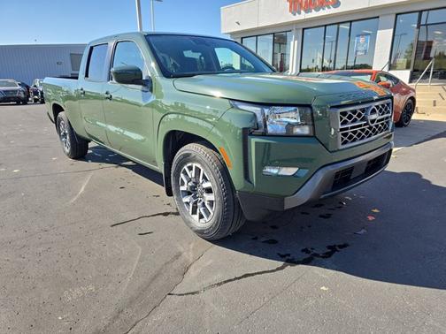 2023 Nissan Frontier SV