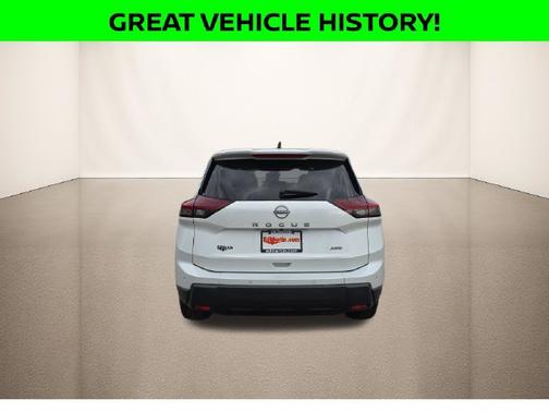 Everest White Pearl 2024 Nissan Rogue S