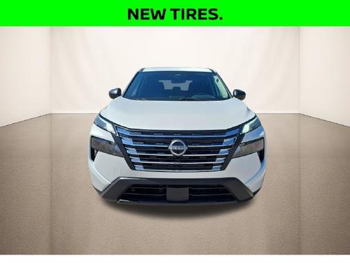 Everest White Pearl 2024 Nissan Rogue S