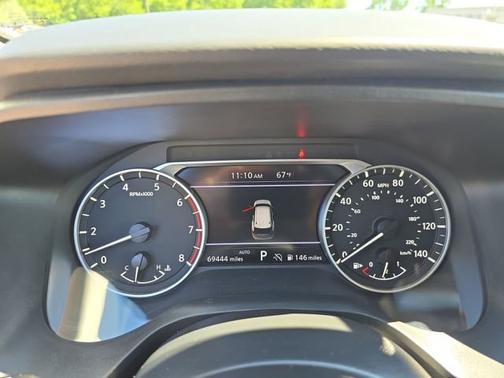 Everest White Pearl 2024 Nissan Rogue S