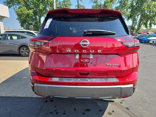 2024 Nissan Rogue SL