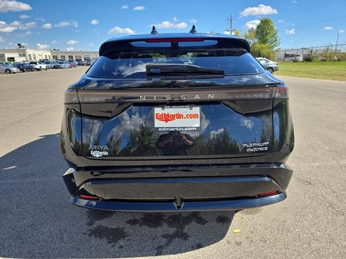 2025 Nissan ARIYA PLATINUM+