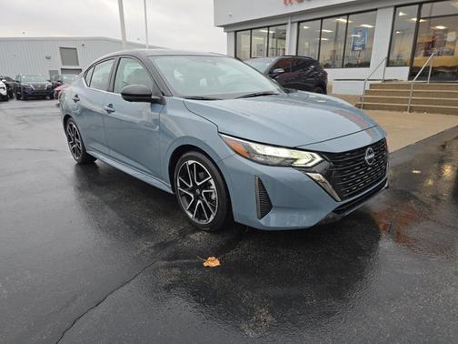 2025 Nissan Sentra SR