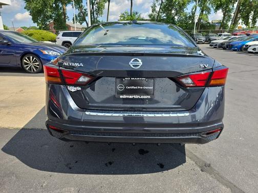 2022 Nissan Altima 2.5 SV
