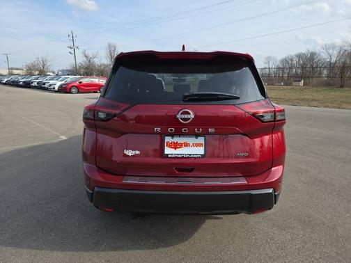 2025 Nissan Rogue SV